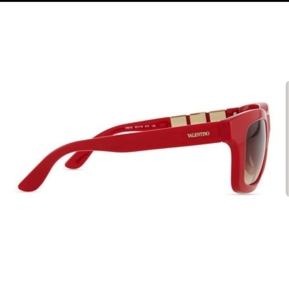 Valentino Rockstud Red Wayfarer Style Sunglasses - Picture 5 of 7